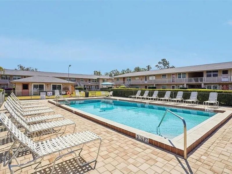 1100 E Caroline Street , Unit 123, Tavares, FL 32778 Photo