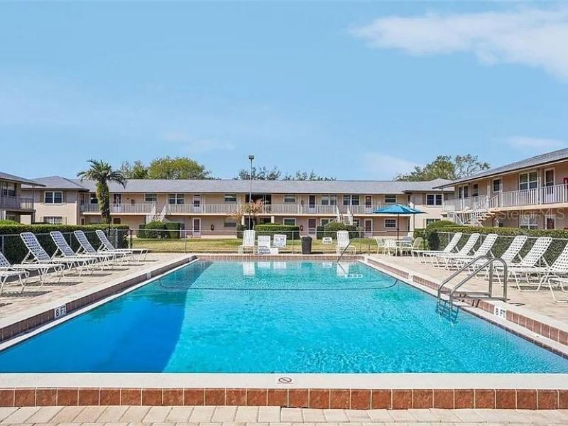 1100 E Caroline Street , Unit 123, Tavares, FL 32778 Photo