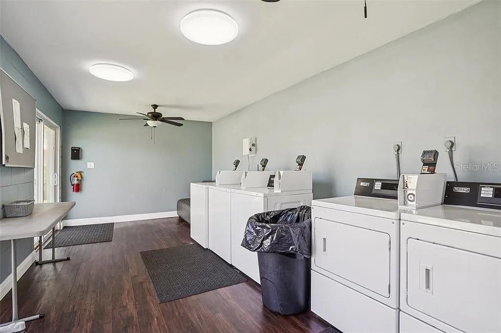 1100 E Caroline Street , Unit 123, Tavares, FL 32778 Photo