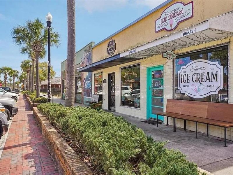 1100 E Caroline Street , Unit 123, Tavares, FL 32778 Photo
