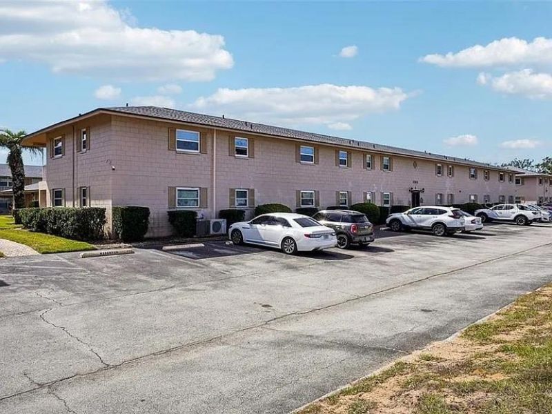 1100 E Caroline Street , Unit 123, Tavares, FL 32778 Photo