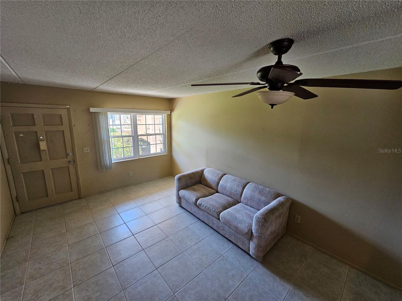1100 E Caroline Street , Unit 123, Tavares, FL 32778 Photo
