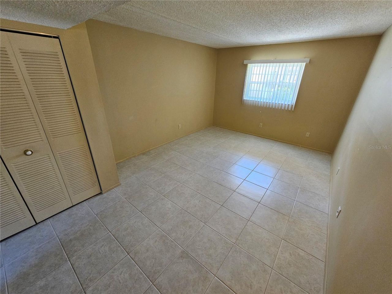 1100 E Caroline Street , Unit 123, Tavares, FL 32778 Photo