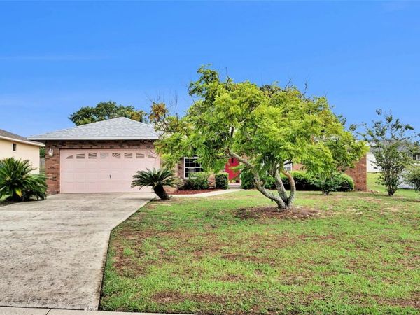933 DEVONSHIRE WAY , LAKE WALES, FL 33853