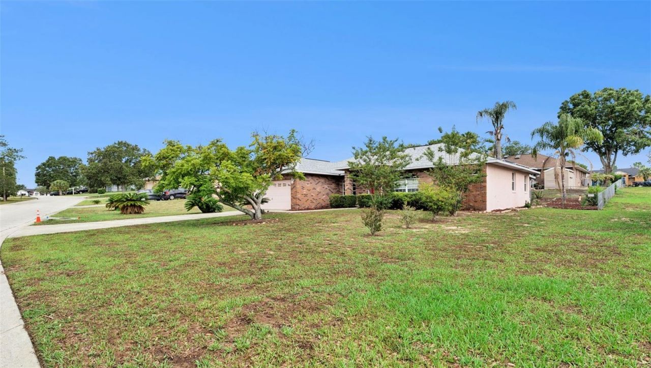 933 Devonshire Way , Lake Wales, FL 33853 Photo