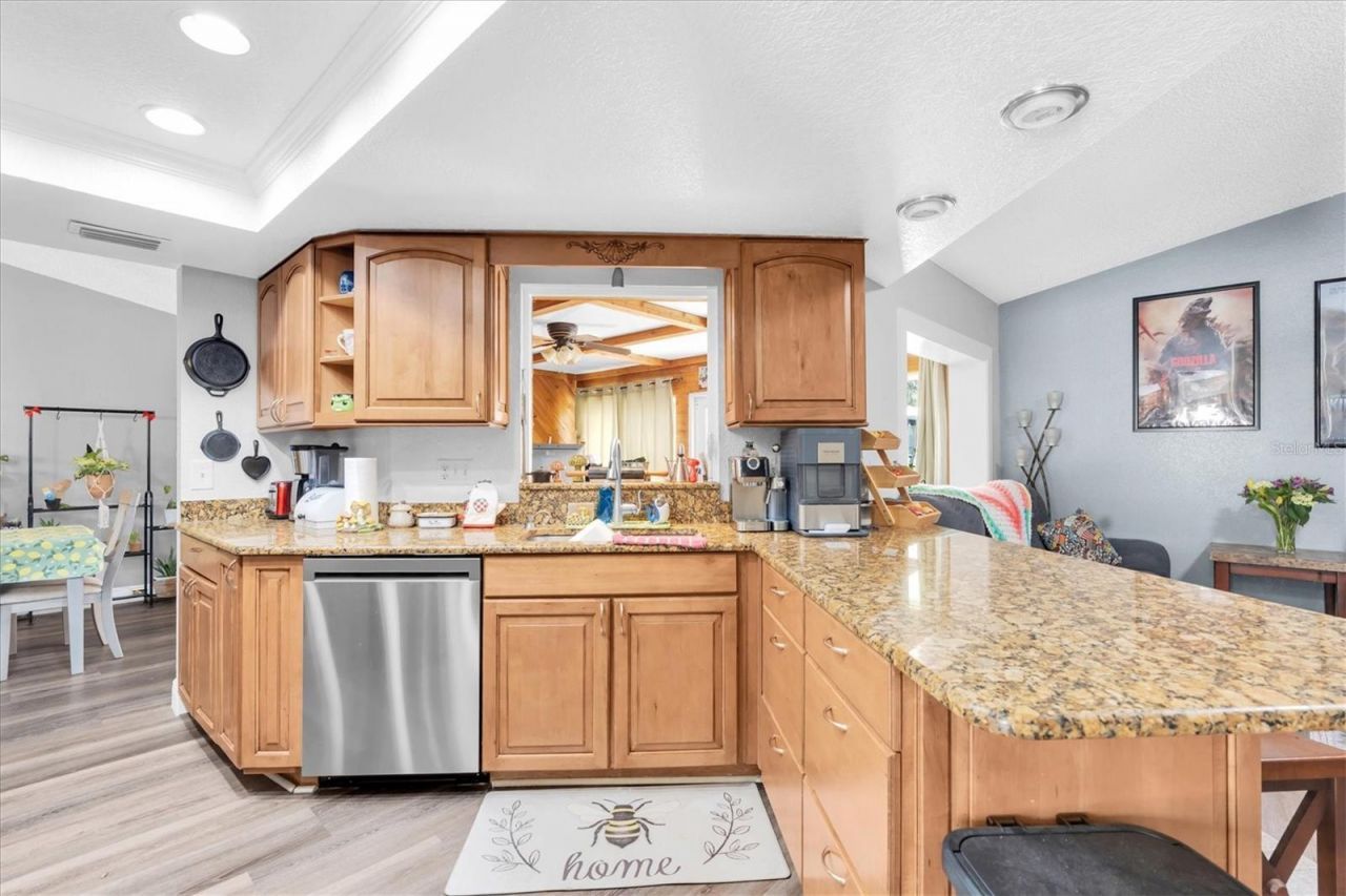 12107 72nd Way, Largo, FL 33773 Photo