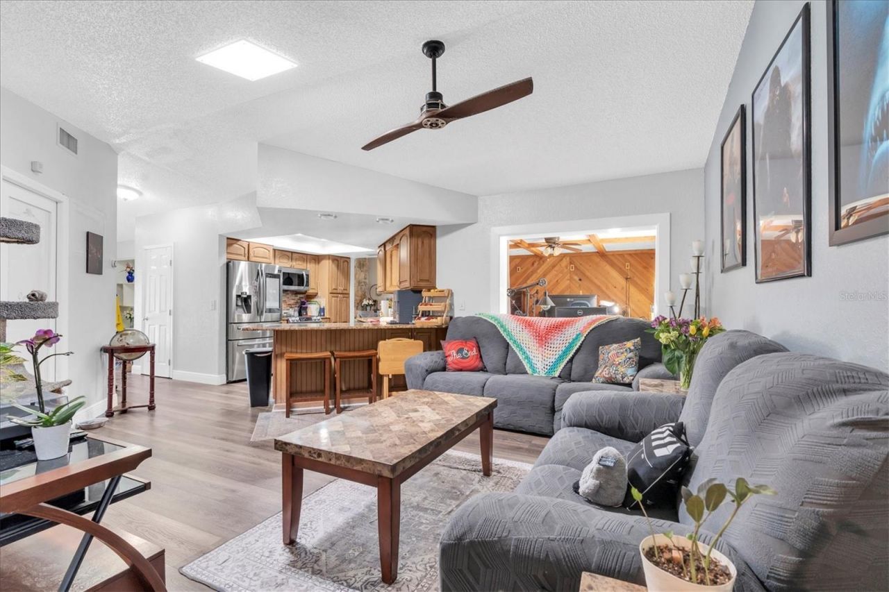 12107 72nd Way, Largo, FL 33773 Photo