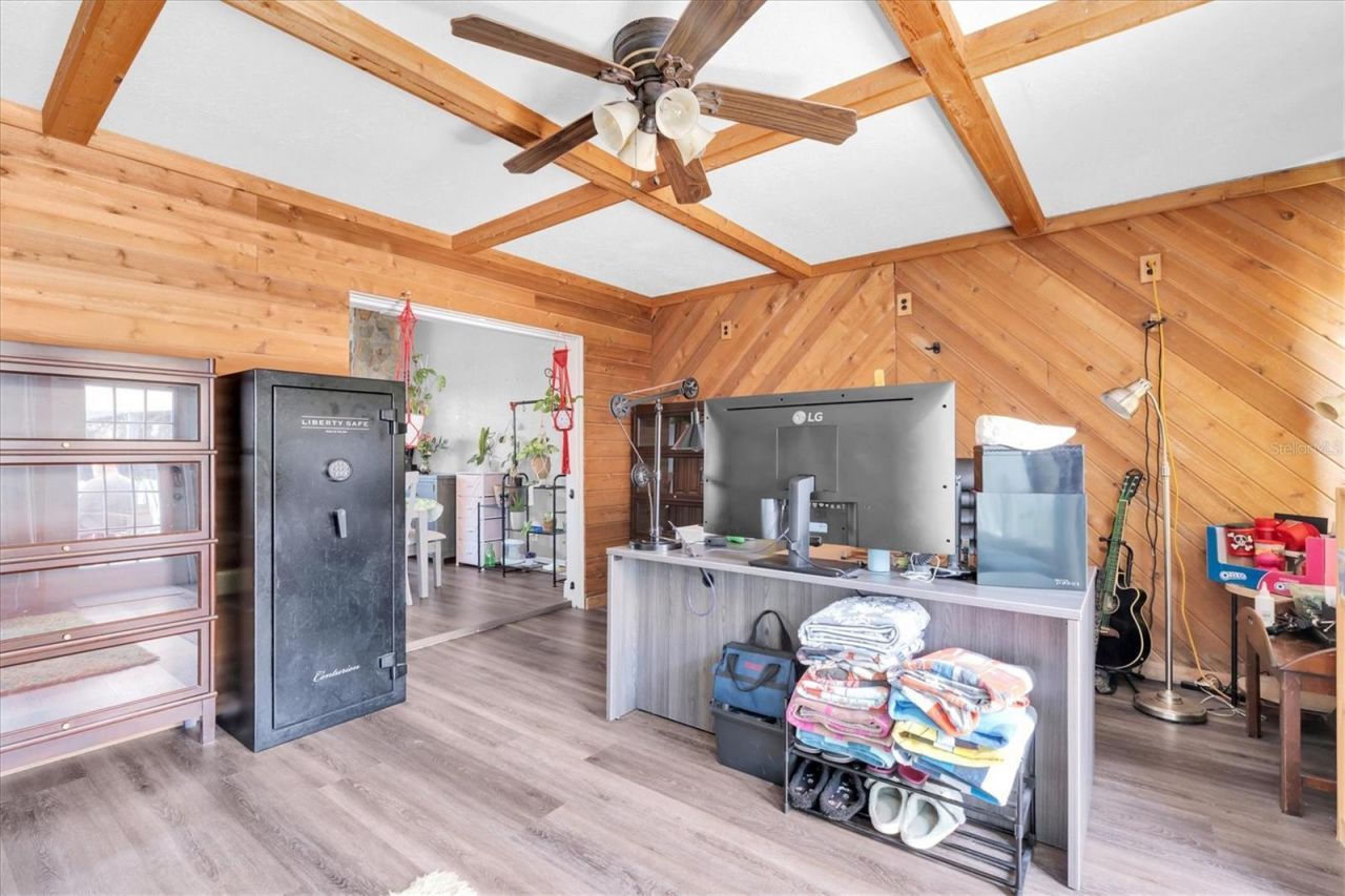 12107 72nd Way, Largo, FL 33773 Photo