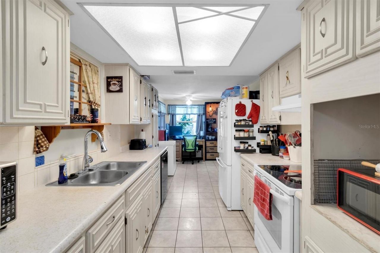 9320 Lido Lane , Port Richey, FL 34668 Photo