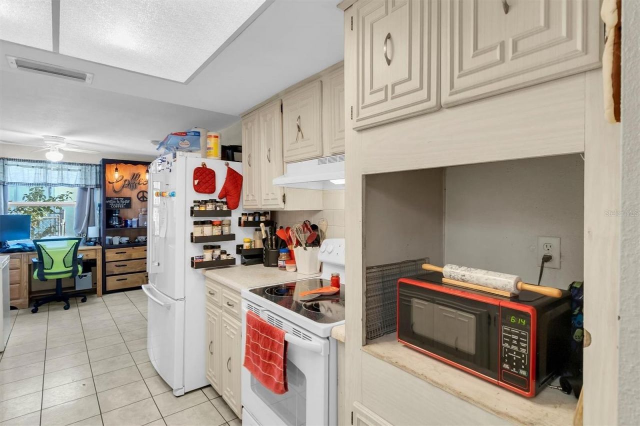 9320 Lido Lane , Port Richey, FL 34668 Photo
