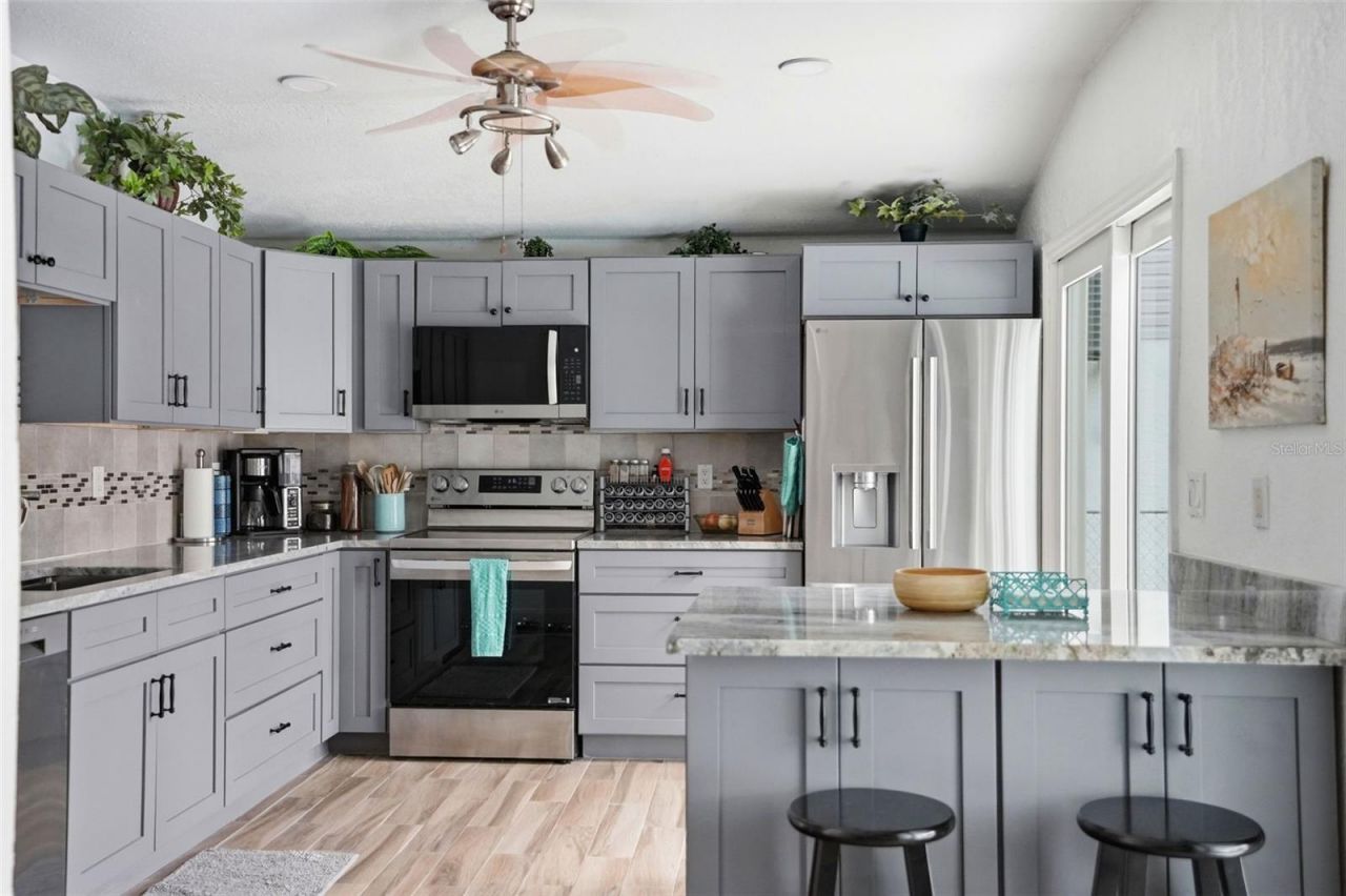 6907 Clark Street, Hudson, FL 34667 Photo