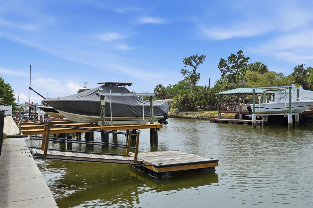 6907 Clark Street, Hudson, FL 34667 Photo