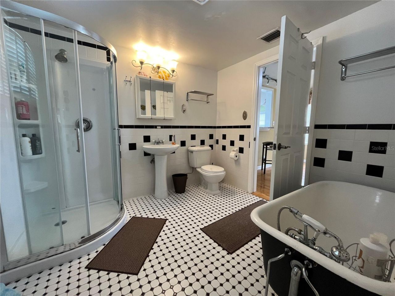 1412 36th Avenue N, Saint Petersburg, FL 33704 Photo