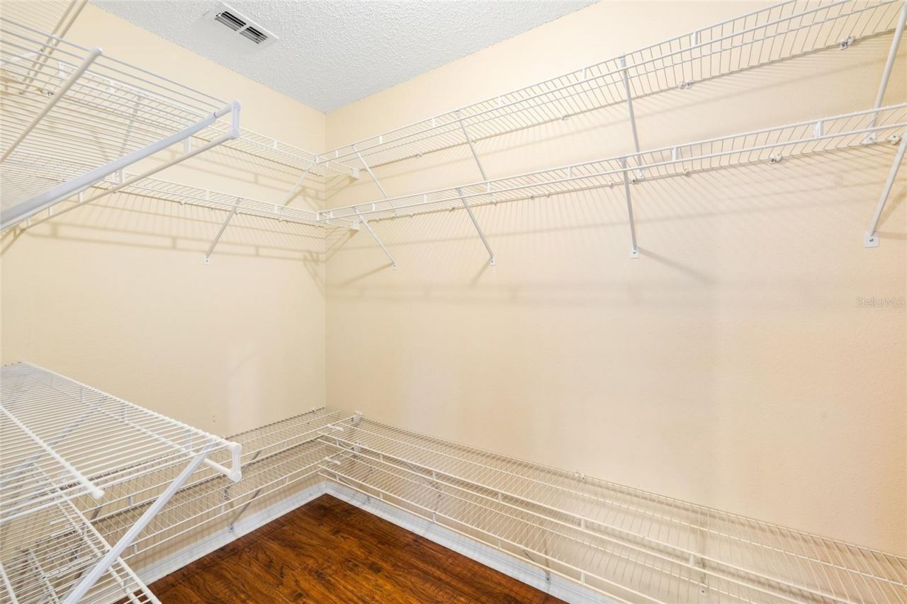 5606 Paddock Trail Drive, Tampa, FL 33624 Photo