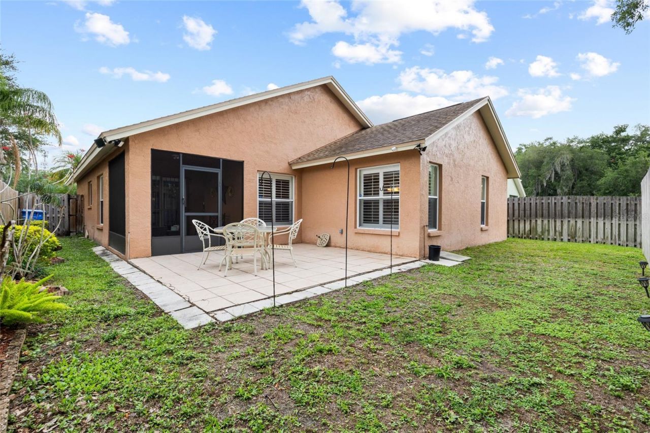 5606 Paddock Trail Drive, Tampa, FL 33624 Photo
