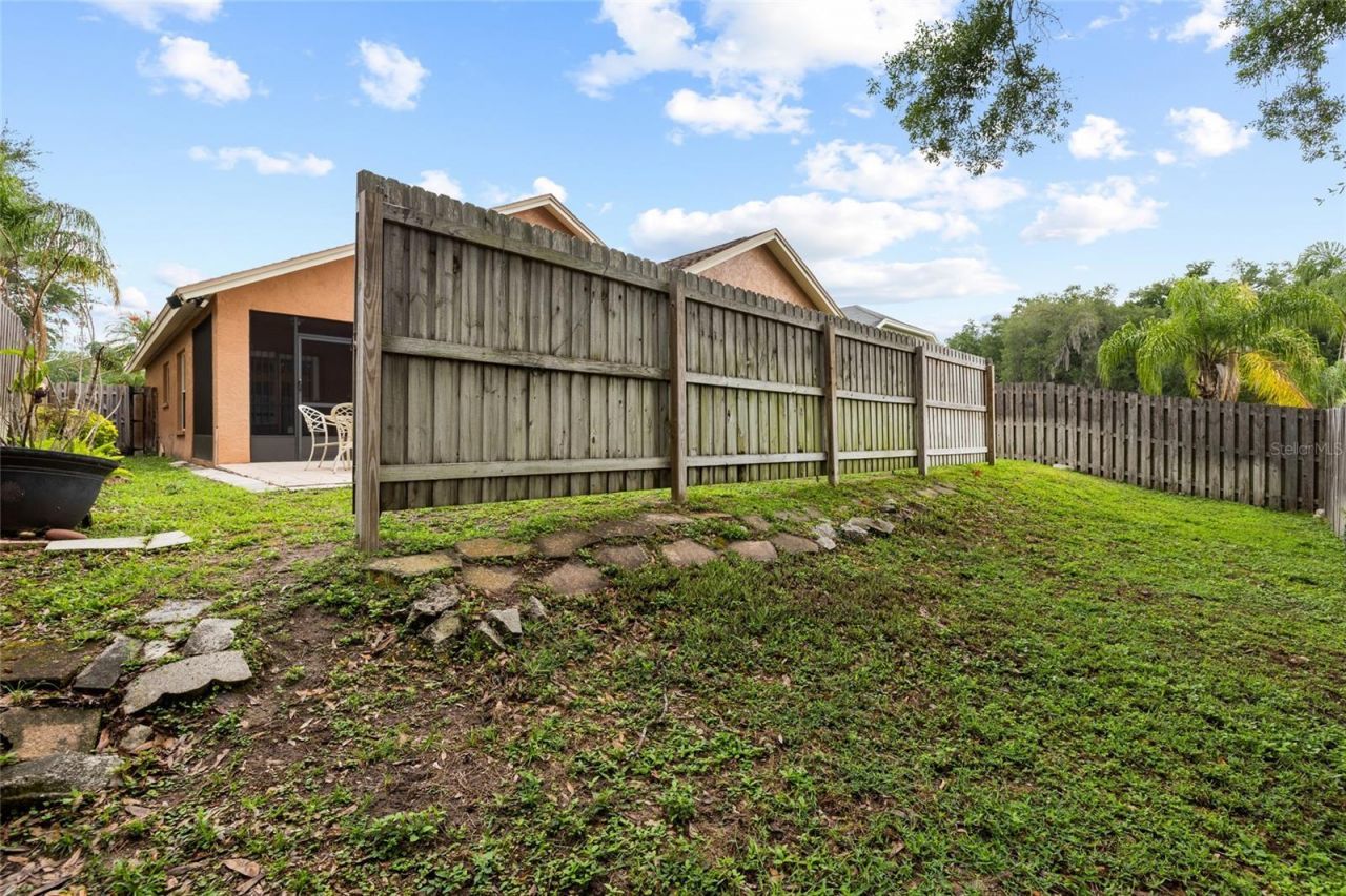 5606 Paddock Trail Drive, Tampa, FL 33624 Photo