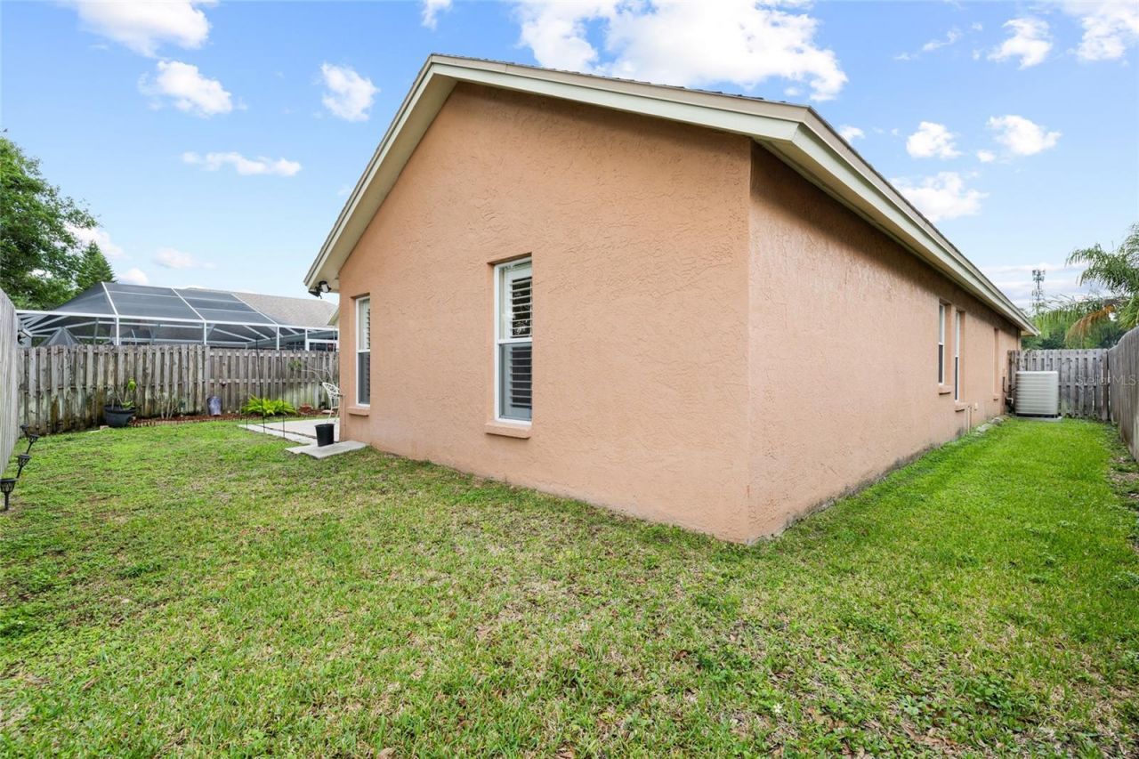5606 Paddock Trail Drive, Tampa, FL 33624 Photo