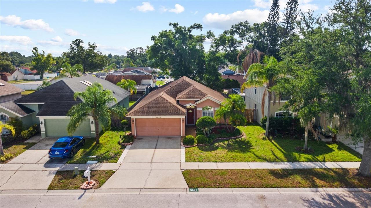 5606 Paddock Trail Drive, Tampa, FL 33624 Photo