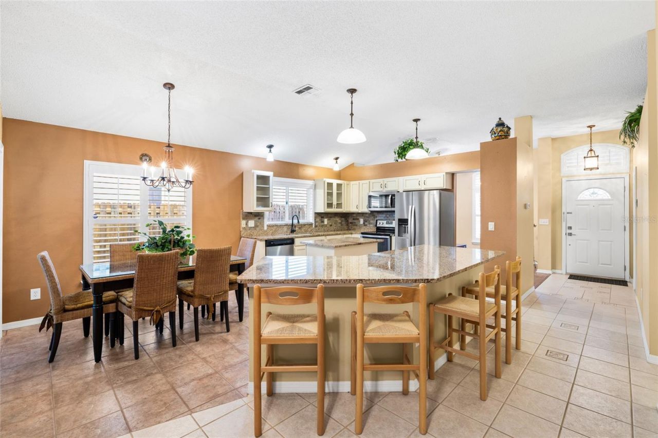 5606 Paddock Trail Drive, Tampa, FL 33624 Photo