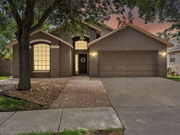 18944 TWINBERRY DRIVE, TAMPA, FL 33647