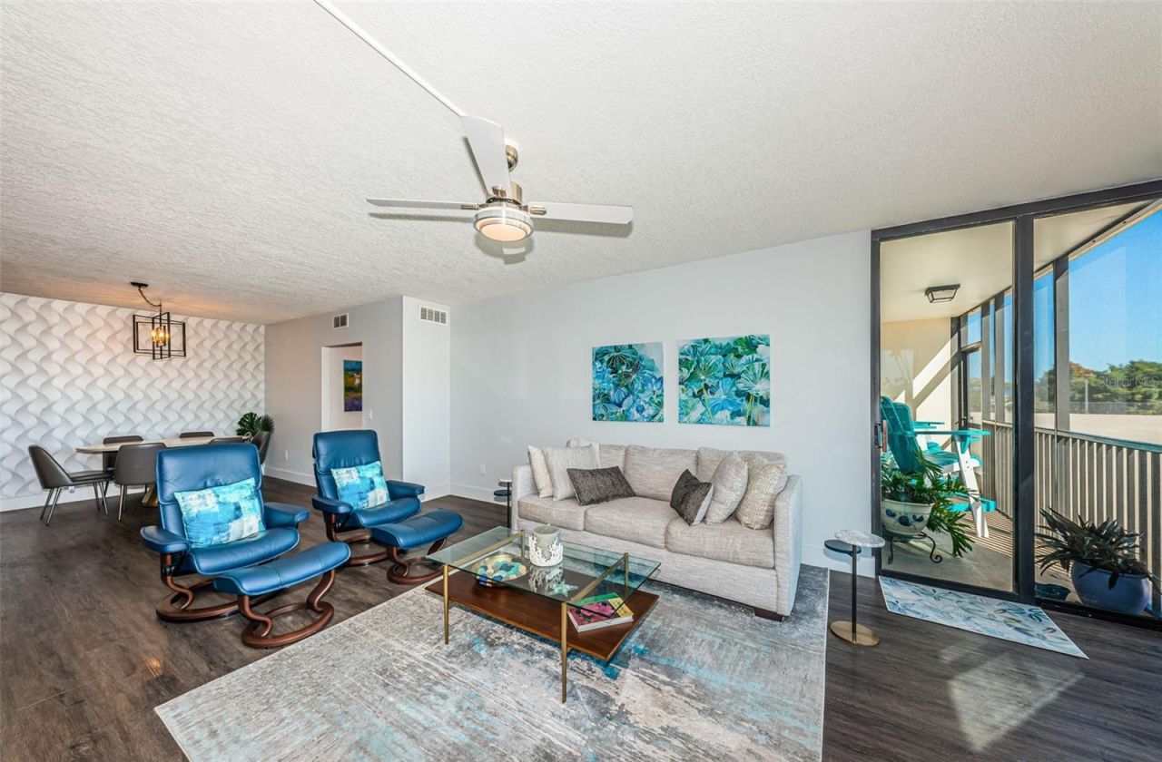 7100 Sunshine Skyway Lane S, Unit 203, Saint Petersburg, FL 33711 Photo