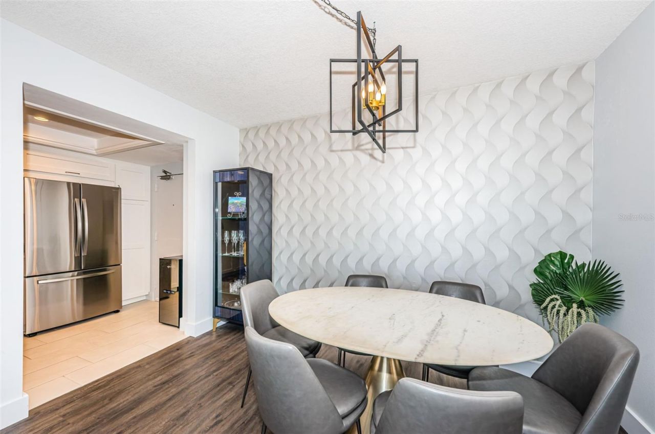 7100 Sunshine Skyway Lane S, Unit 203, Saint Petersburg, FL 33711 Photo