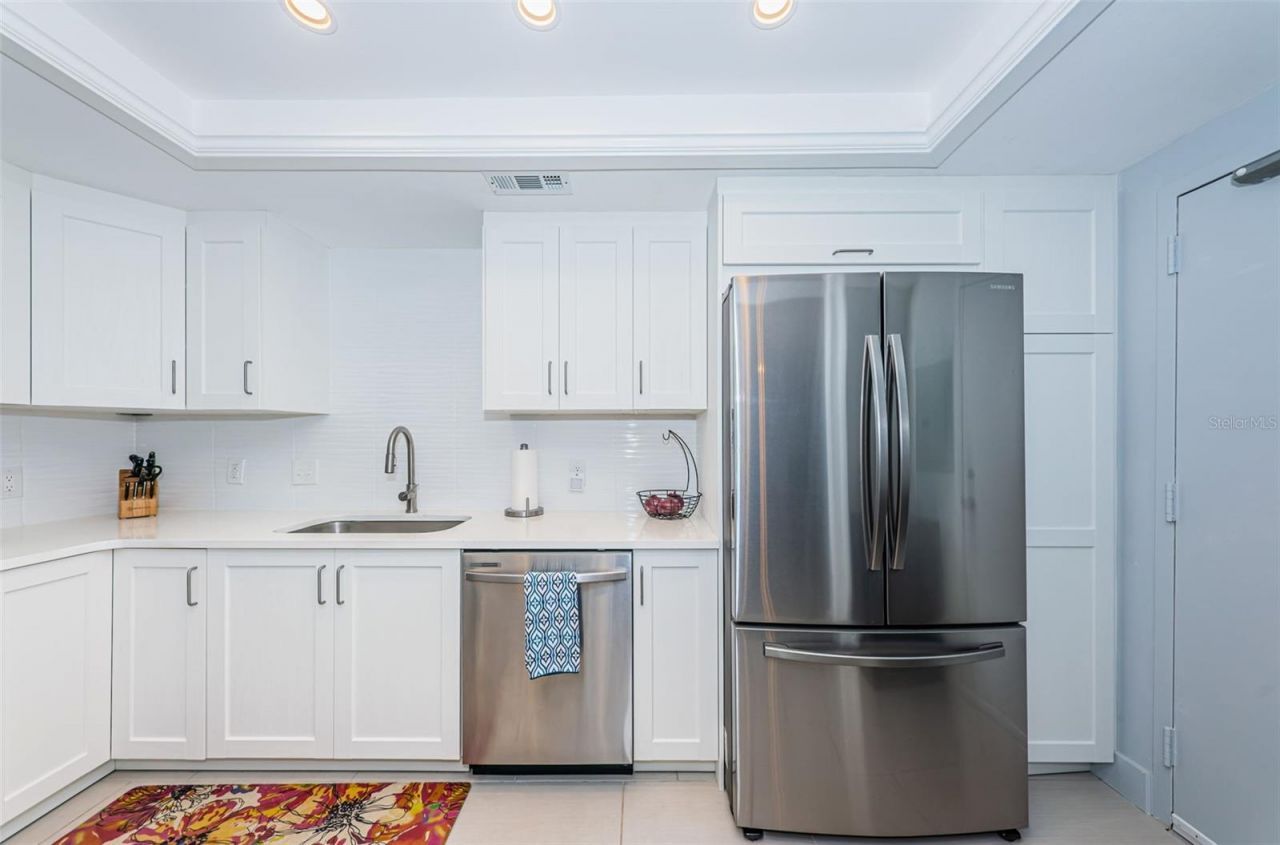 7100 Sunshine Skyway Lane S, Unit 203, Saint Petersburg, FL 33711 Photo