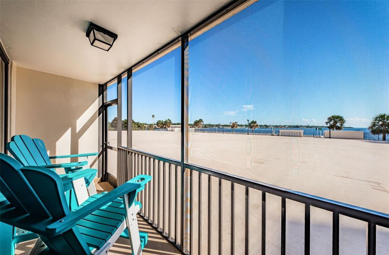 7100 Sunshine Skyway Lane S, Unit 203, Saint Petersburg, FL 33711 Photo