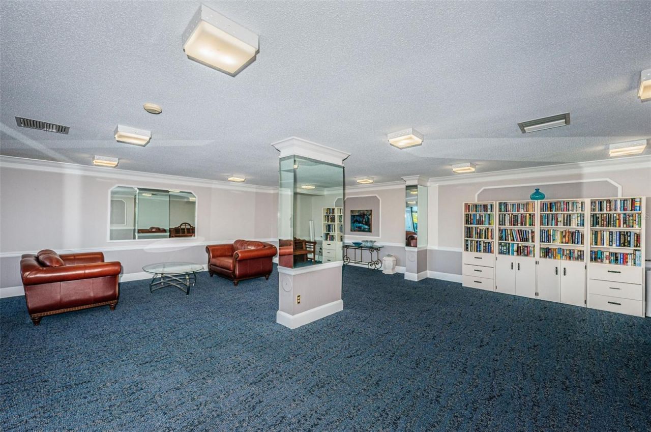 7100 Sunshine Skyway Lane S, Unit 203, Saint Petersburg, FL 33711 Photo