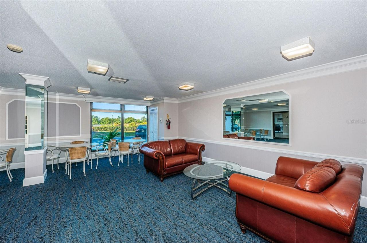 7100 Sunshine Skyway Lane S, Unit 203, Saint Petersburg, FL 33711 Photo