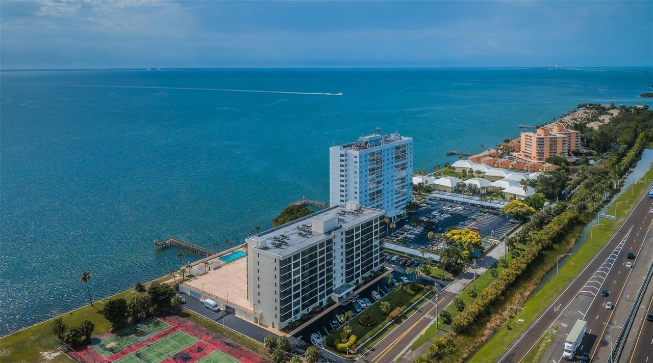 7100 Sunshine Skyway Lane S, Unit 203, Saint Petersburg, FL 33711 Photo