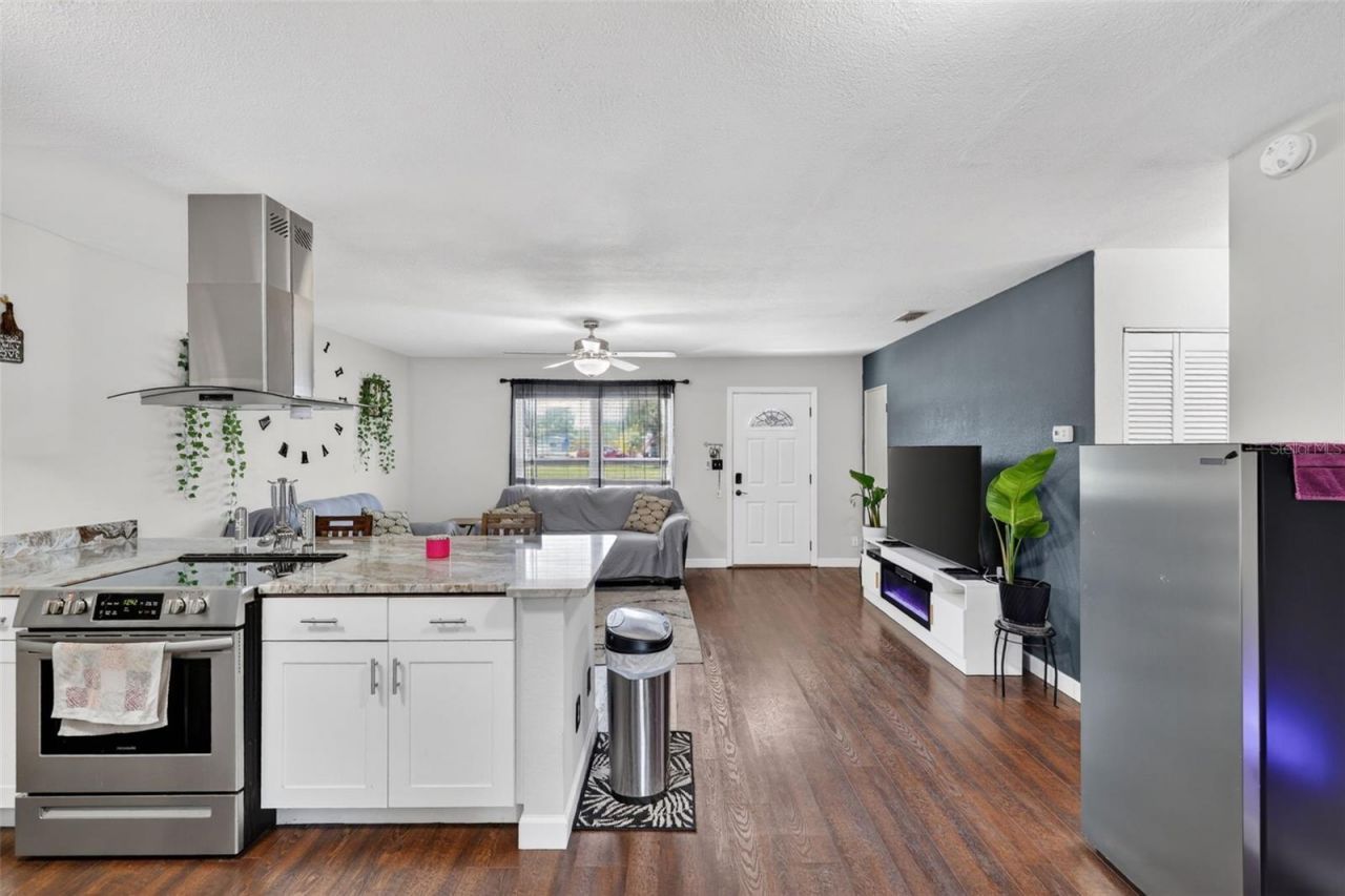 691 72nd Avenue N, Saint Petersburg, FL 33702 Photo