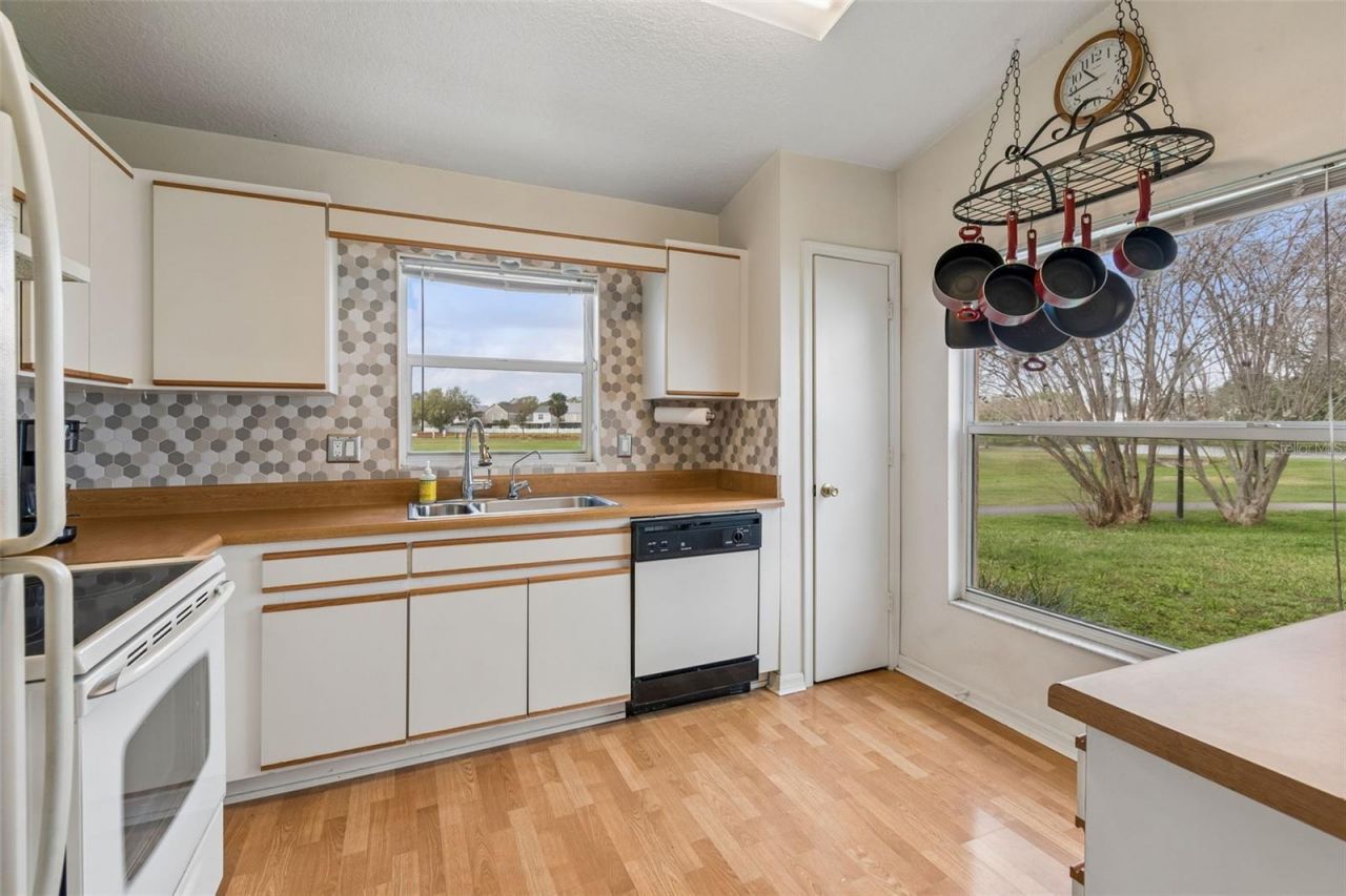 11223 Bramblebrush Street , Tampa, FL 33624 Photo
