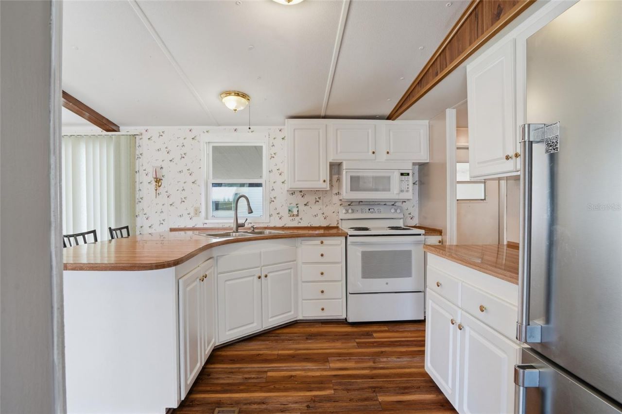 3933 Sarah Drive , Wesley Chapel, FL 33543 Photo