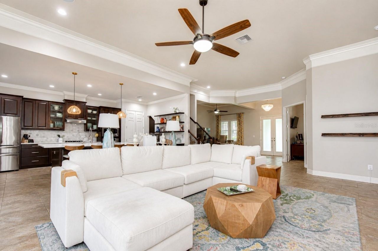 5907 Churchside Drive , Lithia, FL 33547 Photo