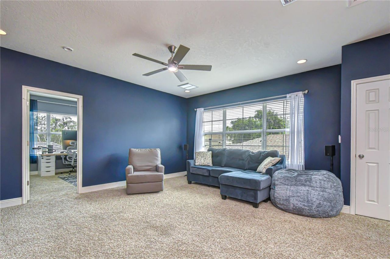 5907 Churchside Drive , Lithia, FL 33547 Photo