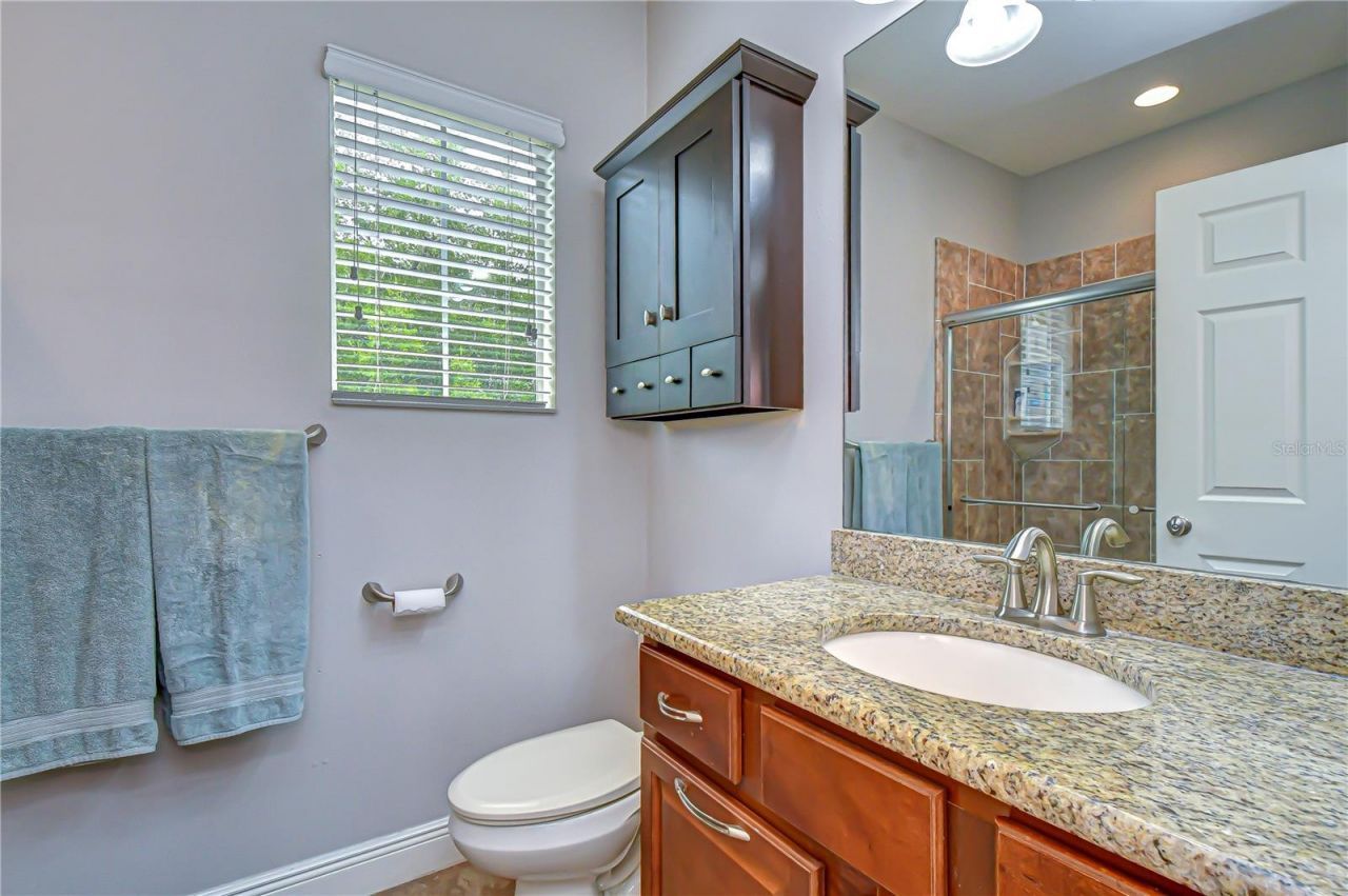 5907 Churchside Drive , Lithia, FL 33547 Photo