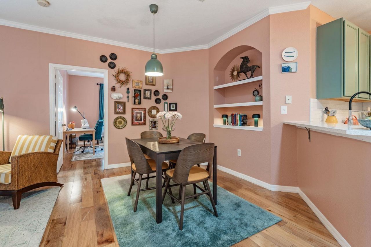 10103 Courtney Oaks Circle , Unit 103, Tampa, FL 33619 Photo
