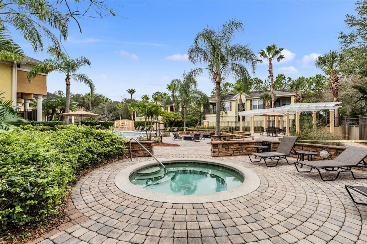 10103 Courtney Oaks Circle , Unit 103, Tampa, FL 33619 Photo