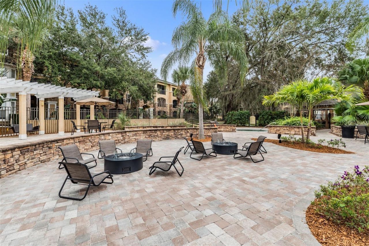 10103 Courtney Oaks Circle , Unit 103, Tampa, FL 33619 Photo