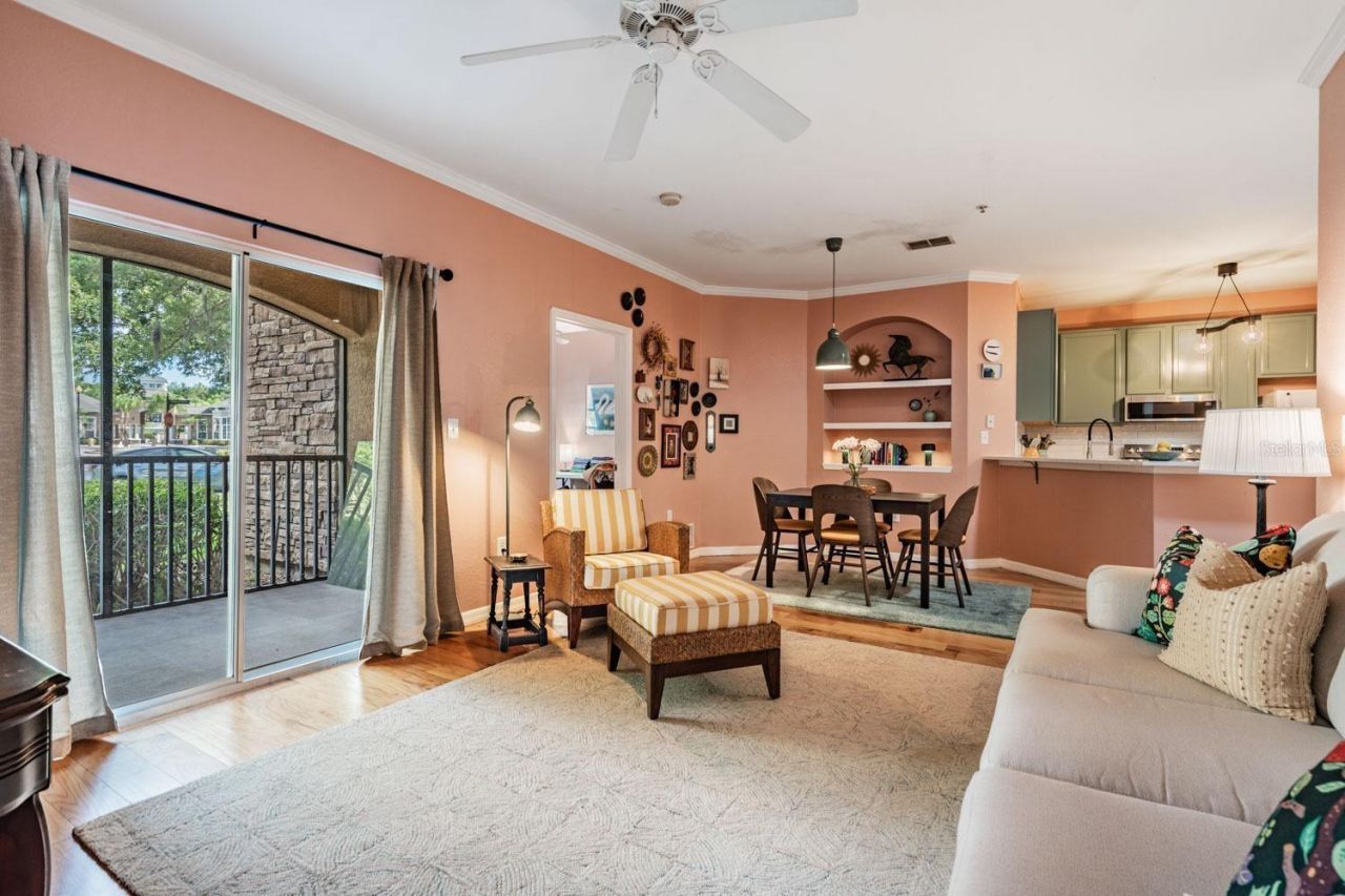 10103 Courtney Oaks Circle , Unit 103, Tampa, FL 33619 Photo
