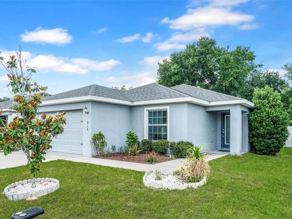 916 ORLEANS DRIVE , EAGLE LAKE, FL 33839