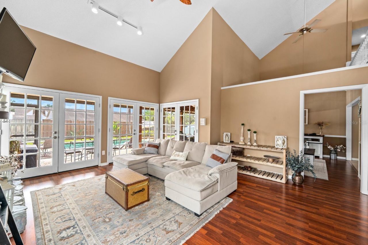 1307 Lenna Avenue , Seffner, FL 33584 Photo