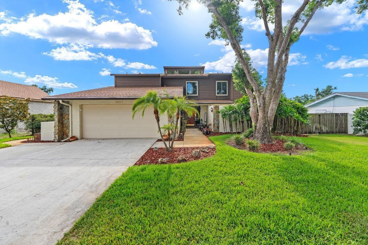 1307 Lenna Avenue , Seffner, FL 33584 Photo