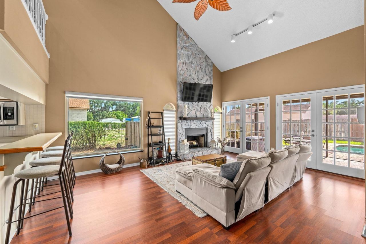 1307 Lenna Avenue , Seffner, FL 33584 Photo
