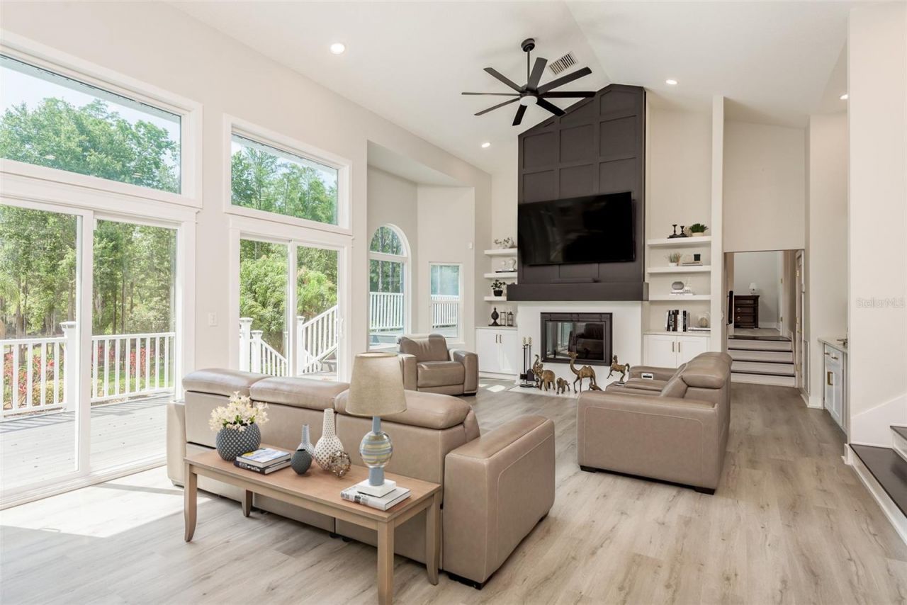 877 Cypress Lakeview Court, Tarpon Springs, FL 34688 Photo
