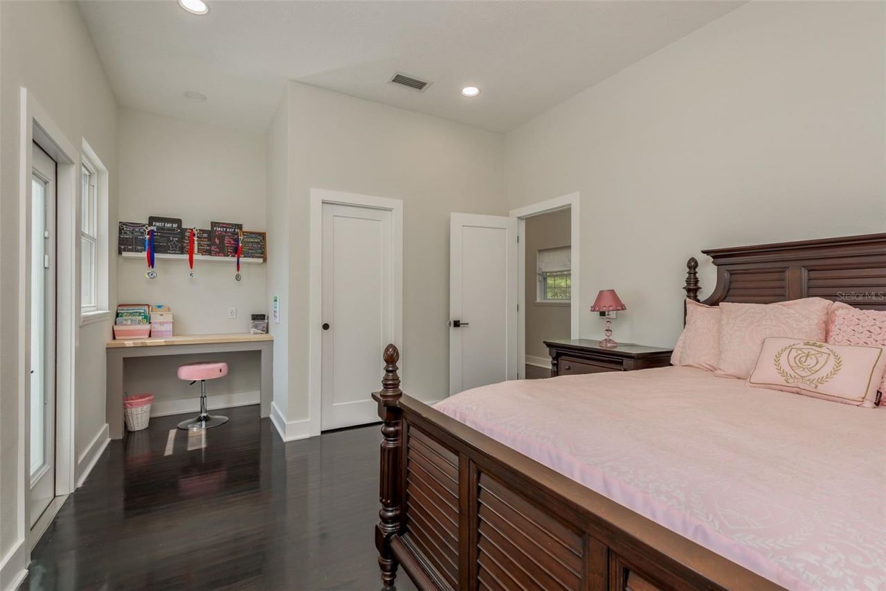 877 Cypress Lakeview Court, Tarpon Springs, FL 34688 Photo