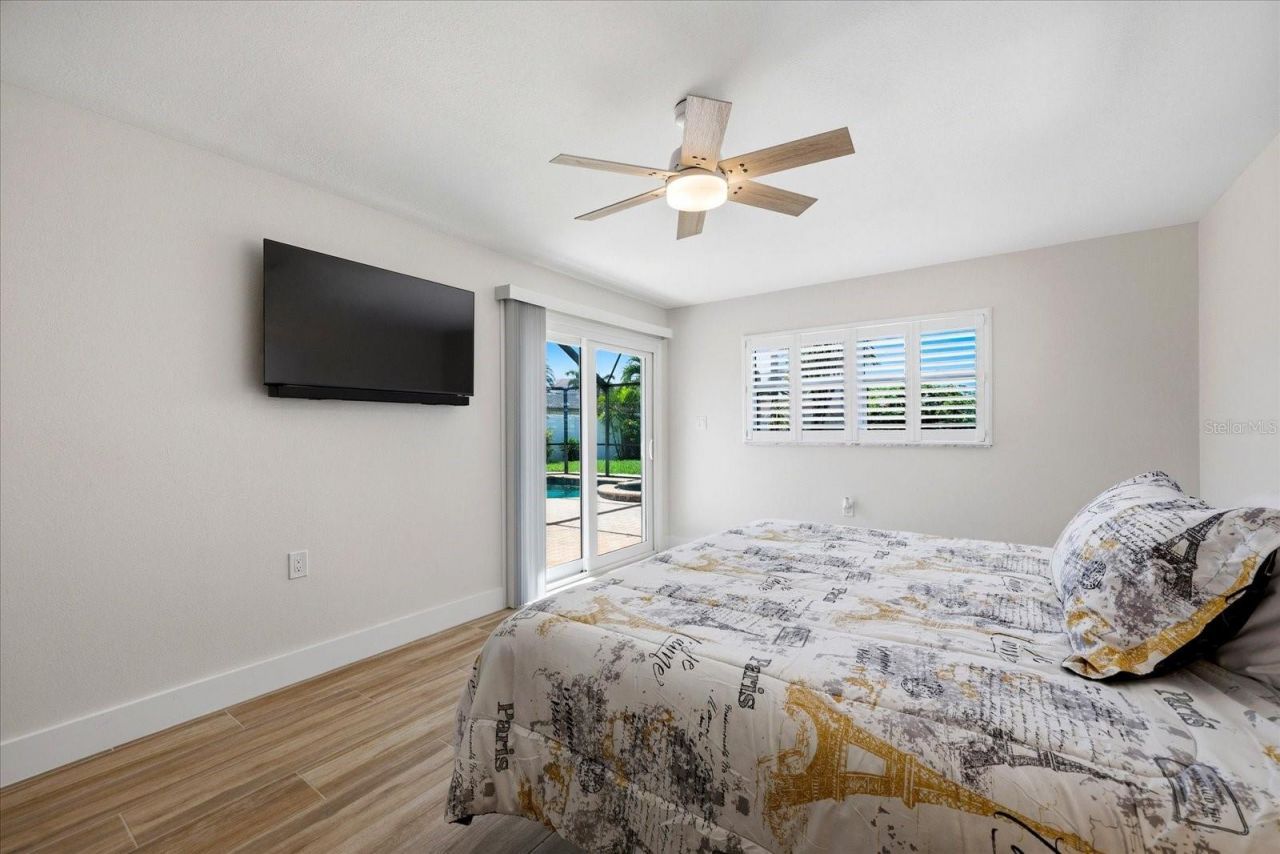 8008 13th Avenue S, Saint Petersburg, FL 33707 Photo