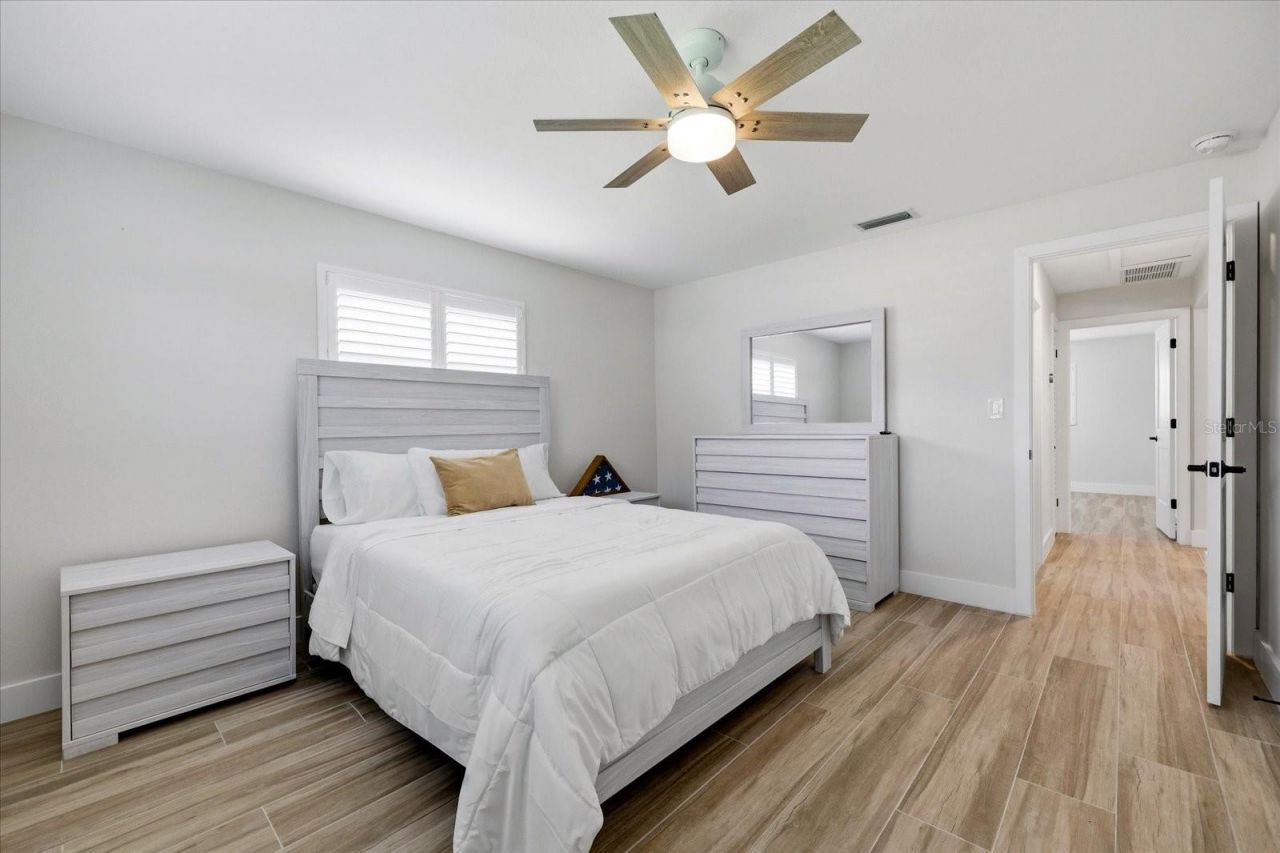 8008 13th Avenue S, Saint Petersburg, FL 33707 Photo