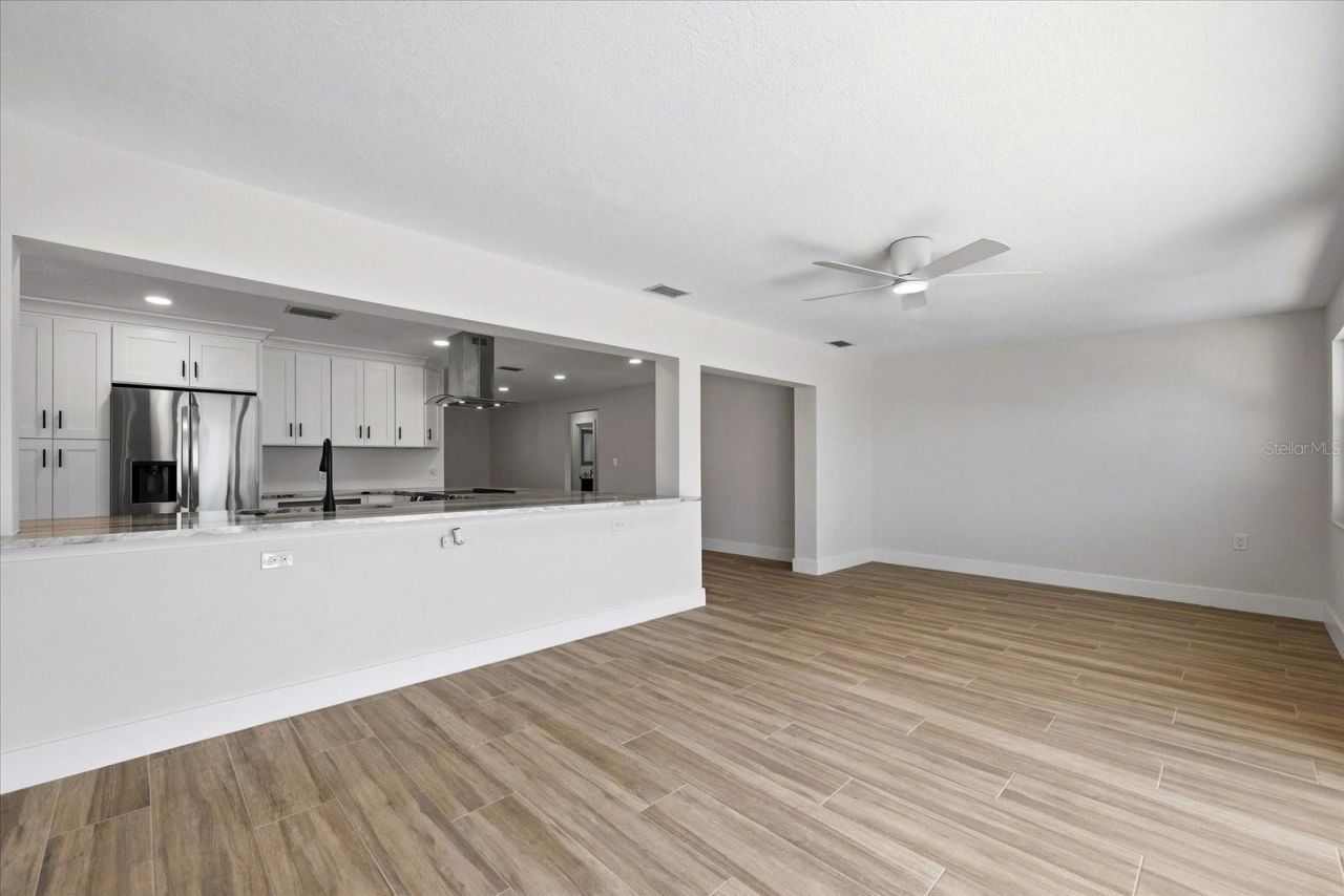 8008 13th Avenue S, Saint Petersburg, FL 33707 Photo
